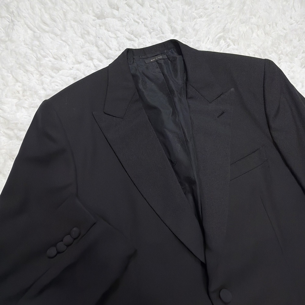 $3,500 authentic *Brioni* Spartaco black tuxedo jacket - 44S